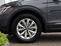 tweedehands VW Tiguan 1.5 TSI 150 pk DSG Life | Navigatie | Climatronic