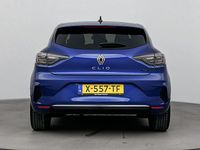 Occasion Renault Clio V Techno 2024 Blauw Hatchback