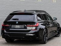 tweedehands BMW 330 30i / X-Drive / Trekhaak / Panoramadak / Sportrem