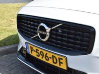 tweedehands Volvo V60 B3 177PK Automaat R-Design | H&K | ACC | Elektr. stoel | Stuur/Stuur verwarming | Leder | 19"LMV | On call