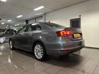 tweedehands VW Jetta Hybrid 1.4 TSI Highline * Navigatie / Xenon / Cruise control / NL Auto *