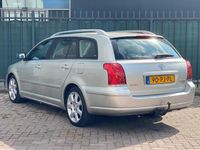 tweedehands Toyota Avensis Wagon 2.4 VVTi Executive *AUTOMAAT/ECC/NAVI/NAP*