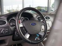 tweedehands Ford Focus 1.6 Ghia 5-drs | Navi | Bluetooth | Clima | Cruise | LMV | PDC | Velours | Trekhaak | Keurig!