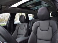 tweedehands Volvo XC60 B5 250pk Momentum Exclusive | 22" | Driver Assist