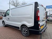 Occasion Renault Trafic Komfort 97 PK (71 kW) 2019 Grijs (metallic) MPV