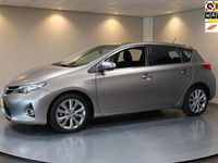 Occasion Toyota Auris Hybrid 2013 Bruin (metallic) Hatchback
