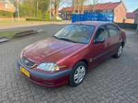 Occasion Toyota Avensis Terra 129 PK (94 kW) 2002 Rood Sedan