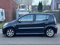 Occasion Daihatsu Sirion 87 PK (63 kW) 2008 Zwart Hatchback