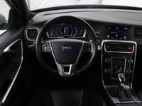 tweedehands Volvo V60 2.0 D3 R-Design | Automaat | Navigatie | Xenon | L