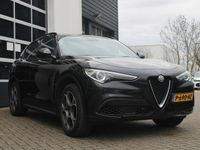 tweedehands Alfa Romeo Stelvio 2.0 Turbo Aut. 200pk AWD Super | Navi | Adapt. Cruise | BSM | Xenon | Keyless | Dakrails | Veloce Int.