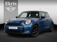 Occasion Mini Cooper Classic 136 PK (100 kW) 2021 Blauw Hatchback