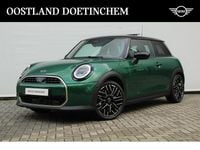 Occasion Mini Cooper Favoured 156 PK (114 kW) 2025 Groen Hatchback