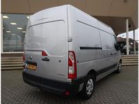 tweedehands Nissan NV400 2.3 dCi 145 PK L2H2 EURO 6 + CAMERA / TREKHAAK 2500 KG / NAV