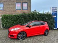 Occasion Ford Fiesta ST 184 PK (135 kW) 2016 Rood (metallic) Hatchback