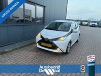Occasion Toyota Aygo X-play 69 PK (50 kW) 2017 Wit Hatchback