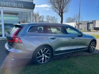 tweedehands Volvo V60 T5 Momentum Pro | Rijklaarprijs | Harman Kardon |