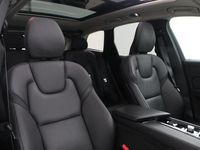 tweedehands Volvo XC60 T5 AWD Momentum Pro | Panoramadak | Leder | harman