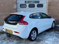 Occasion Volvo V40 Summum 114 PK (83 kW) 2014 Wit Hatchback