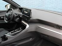 tweedehands Peugeot 5008 SUV 1.2 PureTech 130pk EAT8 Allure 7p | Automaat | Navigatie | Camera voor + achter | Elektrische achterklep |