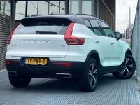 tweedehands Volvo XC40 2.0 T4 R-Design Automaat, Panoramadak, Driver assist, BLIS, Adaptive cruise, Lane keeping aid, Elektrische stoelverstelling, Parkeercamera, Navigatie, Bluetooth