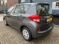 Occasion Subaru Trezia Comfort 99 PK (72 kW) 2011 Grijs Hatchback