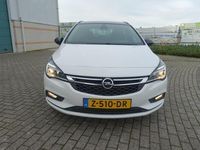 tweedehands Opel Astra SPORTS TOURER 1.4 -AUTOMAAT - zeer lage km stand -