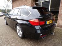 tweedehands BMW 320 320 Touring i High Executive Automaat / leder / Nav