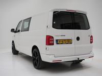 tweedehands VW Transporter 2.0 TDI 150PK R-Line DC Dubbele Cabine L2H1 5 Zits | Trekhaak | Airco | Bluetoot