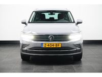 tweedehands VW Tiguan 1.5 TSI Elegance | Wegklapbare Trekhaak | Camera | LED | Navi By App | Cruise Adaptive | Stoel/Stuur Verwarming