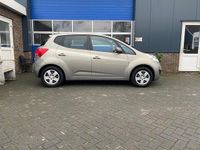 Occasion Kia Venga 90 PK (66 kW) 2013 Grijs Hatchback