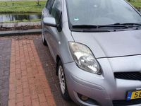 Occasion Toyota Yaris 101 PK (74 kW) 2010 Grijs Hatchback