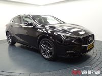 tweedehands Infiniti Q30 30S 2.0T AWD Sport Navigatie-Clima-Cr.contr-Lm19"velgen-Leder-Camera-Stoelverwarming-Trekhaak-Pdc