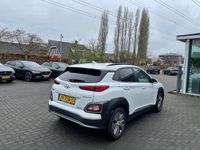 tweedehands Hyundai Kona EV Premium 64kWh | Leer | Navi