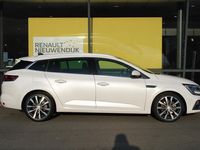 tweedehands Renault Mégane IV Estate 1.6 E-Tech Plug-In Hybrid 160 R.S. Line | PANORAMA | BLIND SPOT WARNING | ACHTERUITRIJCAMERA | PARKEERSENSOREN V+A | CLIMATE CONTROL | CRUISE CONTROL | APPLE CARPLAY