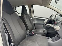 Occasion Peugeot 107 Premium 68 PK (50 kW) 2011 Wit Hatchback