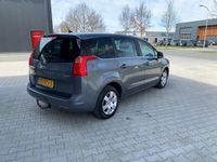 tweedehands Peugeot 5008 1.6 HDiF Blue Lease 5p. / Trekhaak / Dealer Onderh /