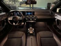 Occasion Mercedes CLA180 Shooting Brake AMG 136 PK (100 kW) 2019 Zwart (metallic) Stationwagen