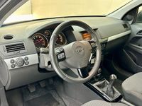 tweedehands Opel Astra Wagon 1.6 Edition, 116Pk, 2010, Origineel Nederlands, Trekhaak, Climate control, Cruise control, Getinte ruiten, Stuurbediening, Radio, Elektrische ramen,