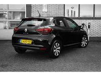 Occasion Renault Clio V Equilibre 93 PK (68 kW) 2023 Zwart metallic Hatchback