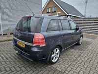 tweedehands Opel Zafira 2.2 Cosmo Airco Bj:2007 NAP!