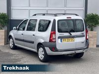 tweedehands Dacia Logan MCV 1.6-16V Lauréate 7p. / AIRCO / NAP / RADIO / N