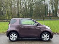 Occasion Toyota iQ Comfort 68 PK (50 kW) 2009 Paars Hatchback