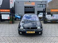 Occasion Renault Twingo 58 PK (42 kW) 2000 Zwart, metallic lak Hatchback