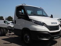 tweedehands Iveco Daily 35S18A8 3.0 180pk L2H2 | Automaat | Adap. Cruise | 3500kg trekgew. | Gev. Stoel | Camera | Navi | Clima | Lease 788,- p/m