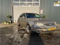 Occasion Ford Mondeo Trend 146 PK (107 kW) 2001 Geel Hatchback