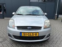 Occasion Ford Fiesta Futura 69 PK (50 kW) 2008 Grijs Hatchback