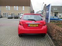 tweedehands Toyota Yaris 1.5 Hybrid Aspiration Automaat (Achteruitrijcamera,Cruise,Lm velgen,Stoelverwarming) -12-2015 -