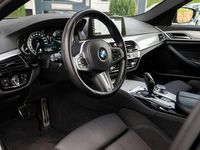 tweedehands BMW 520 520 i High Executive | M Sport | Head-Up | Camera |
