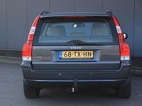 tweedehands Volvo V70 2.4 Edition Sport Xenon/Leer/Navigatie/Parkeersensor/Trekhaa
