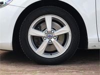 Occasion Volvo V40 Kinetic 123 PK (90 kW) 2015 Wit Stationwagen
